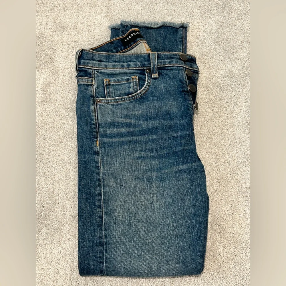 Veronica Beard Distressed Button fly Denim Jeans - Picture 2 of 5